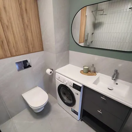 New Macedonska * Krakov